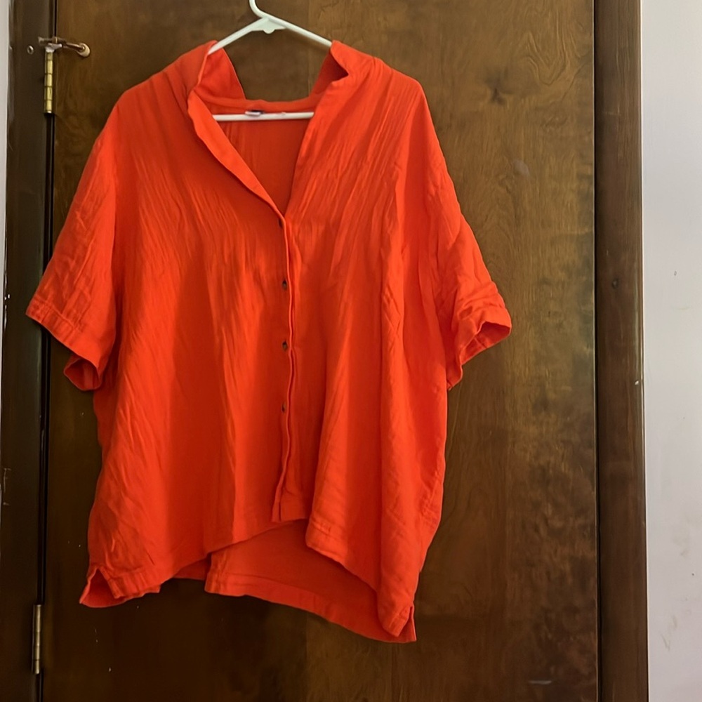 Women’s button down shirt